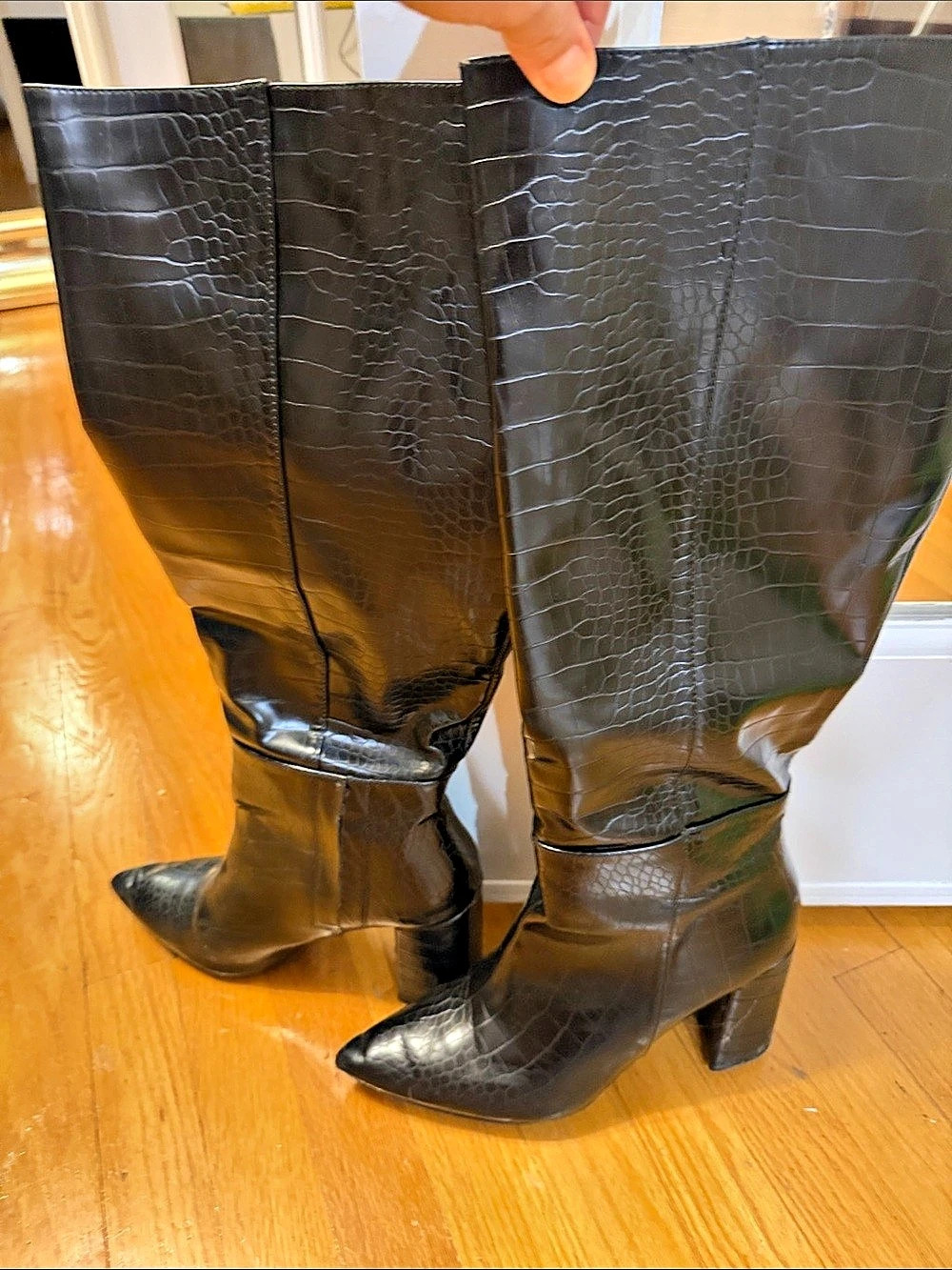 Black Crocodile-Embossed Heeled Boots US 11